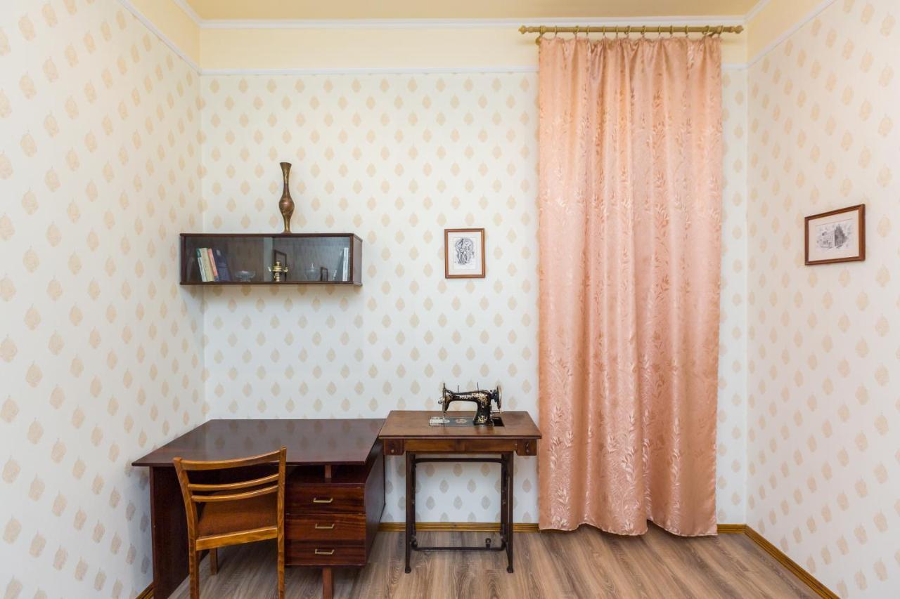 Mover Retro Apartment Львів Екстер'єр фото