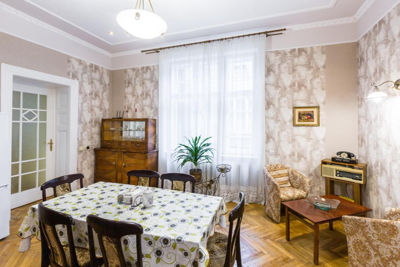 Mover Retro Apartment Львів Екстер'єр фото