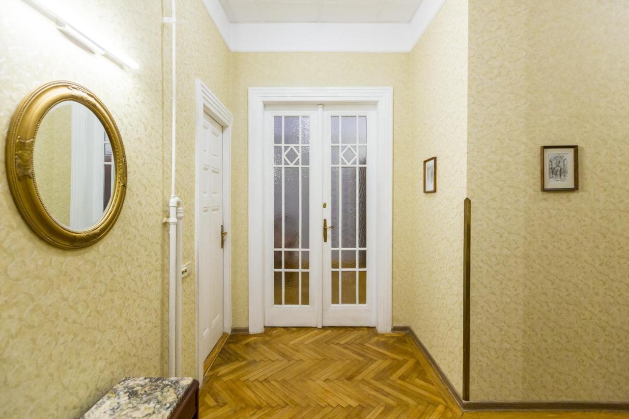 Mover Retro Apartment Львів Екстер'єр фото