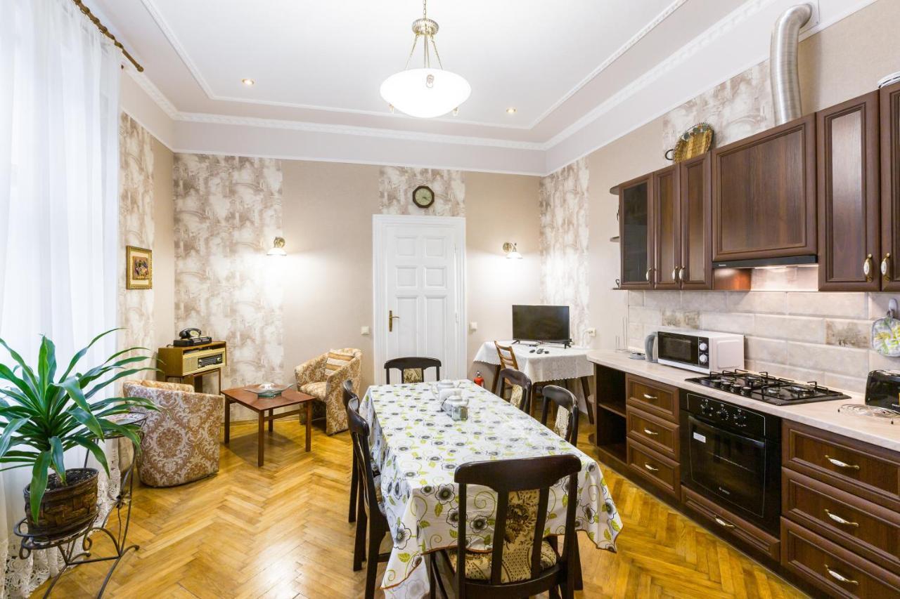 Mover Retro Apartment Львів Екстер'єр фото